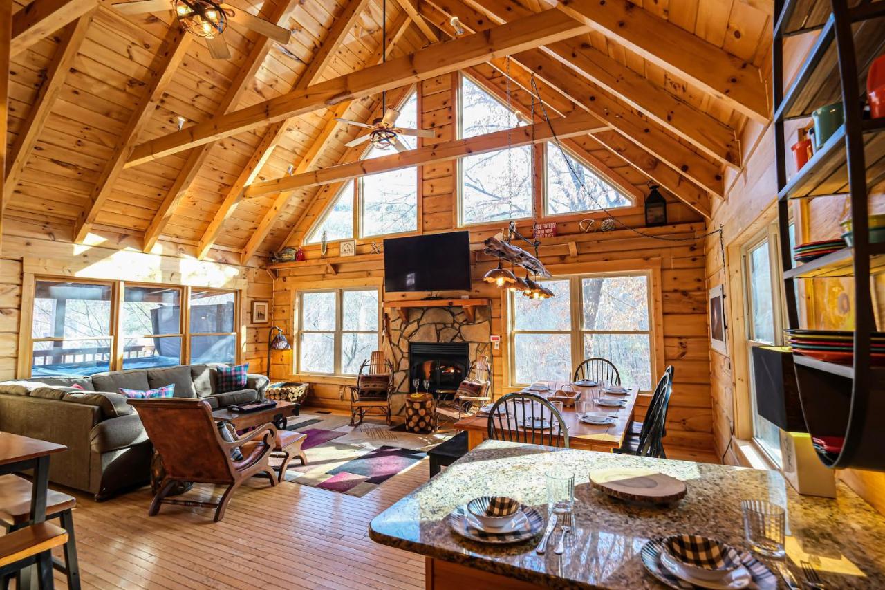 Lazy Bear Lodge Gatlinburg Exteriör bild